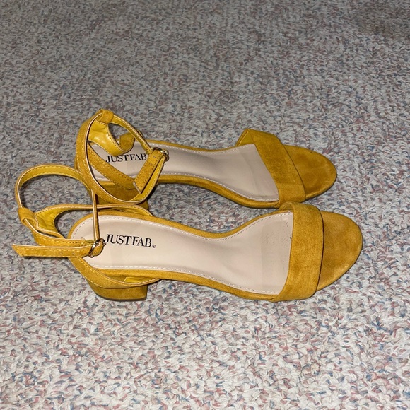 JustFab Mustard Yellow Block Heel - Picture 2 of 3